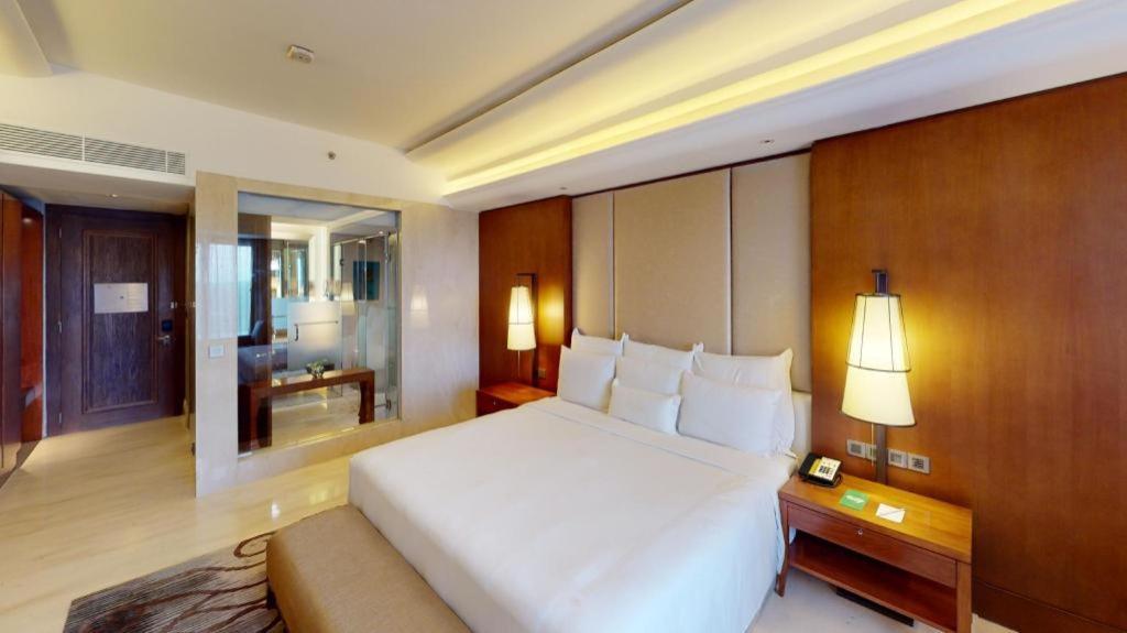 Hotel Tentrem Yogyakarta Exterior photo