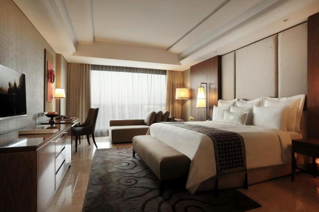 Hotel Tentrem Yogyakarta Exterior photo