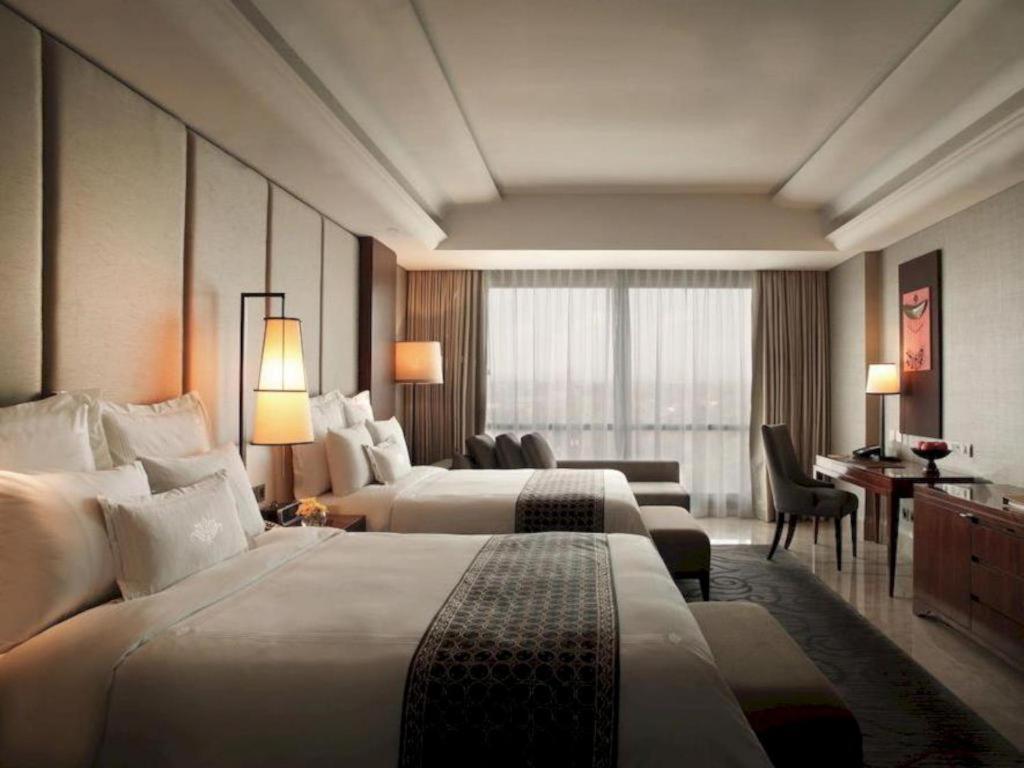 Hotel Tentrem Yogyakarta Exterior photo