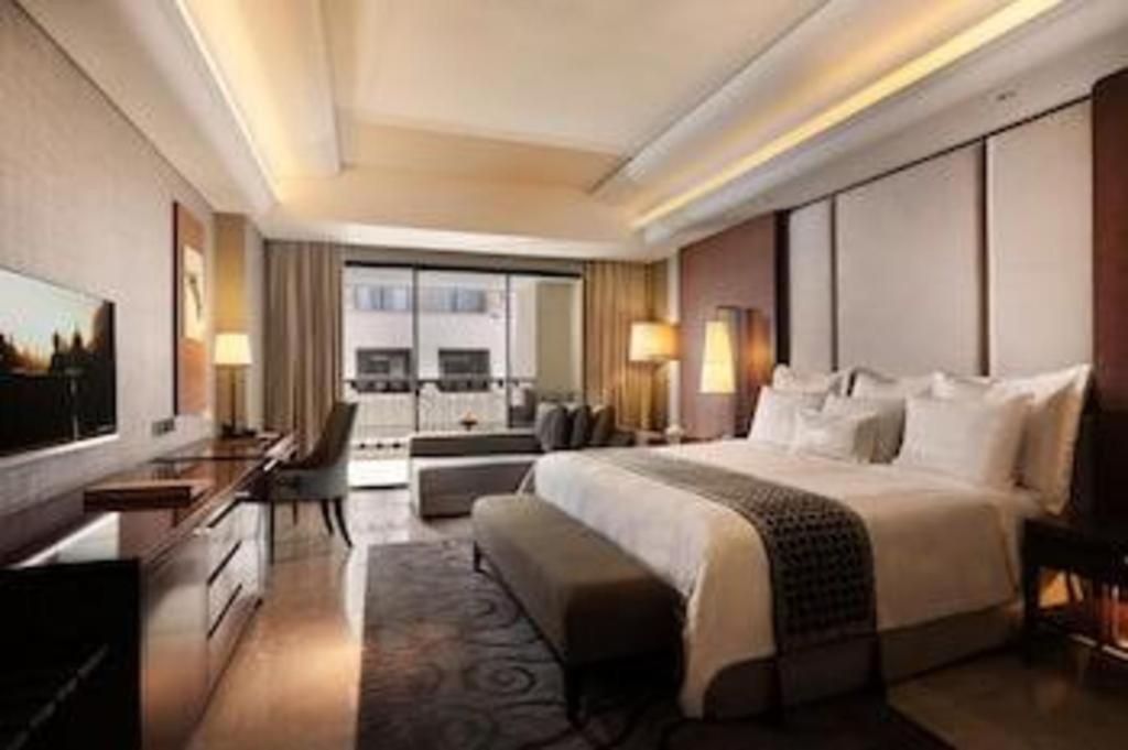 Hotel Tentrem Yogyakarta Exterior photo