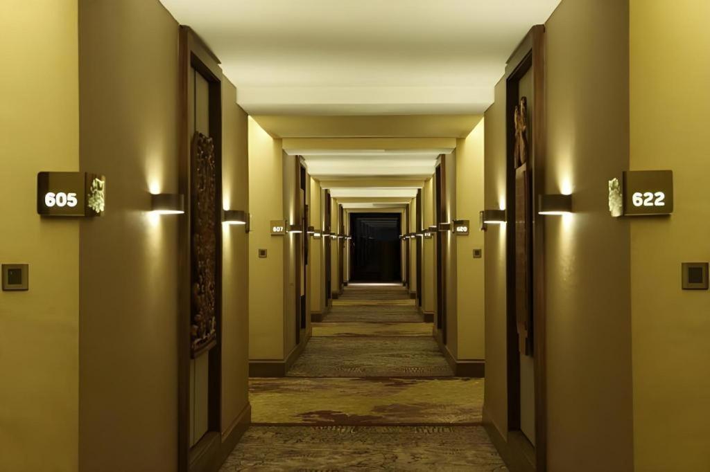 Hotel Tentrem Yogyakarta Exterior photo